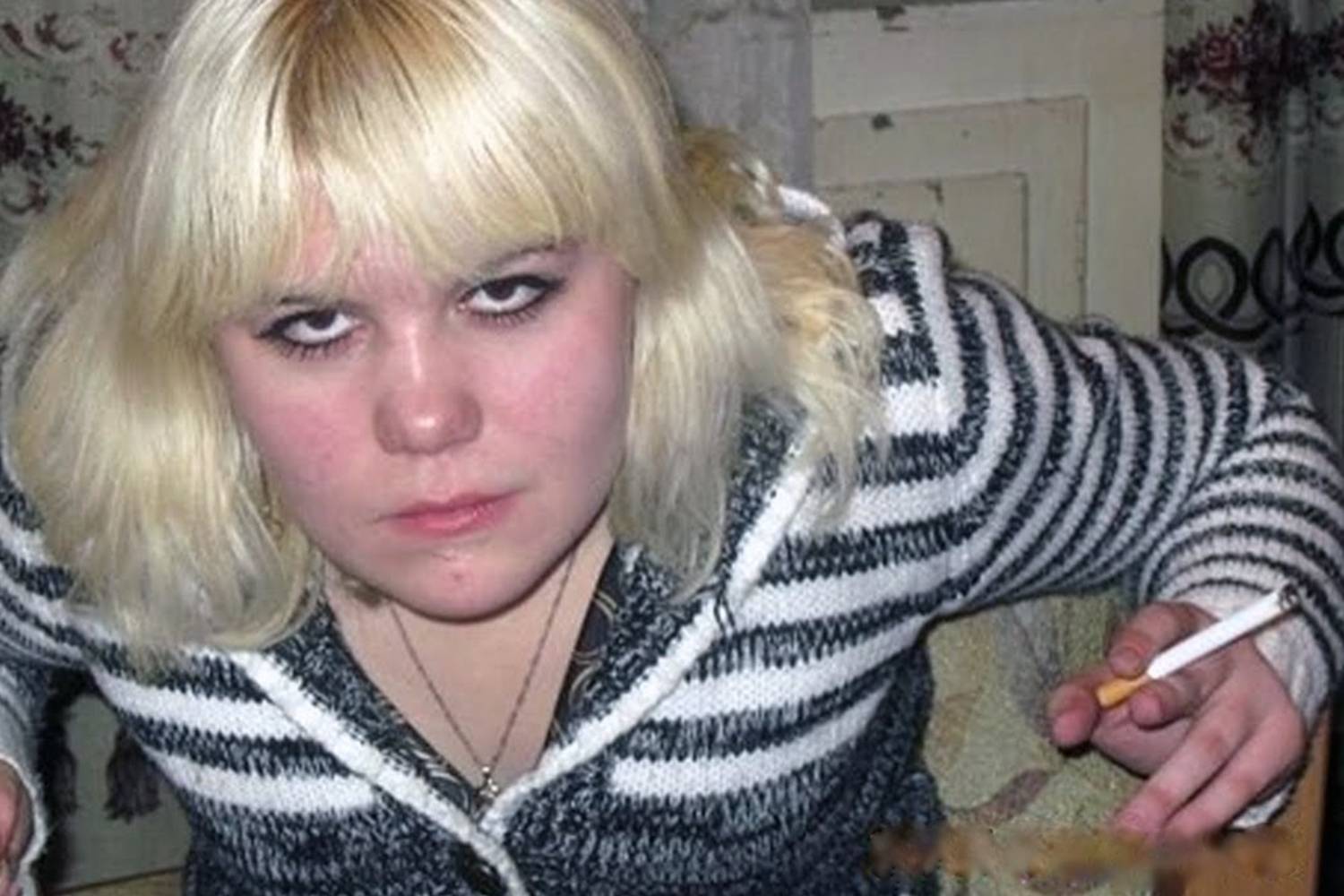 Быдланка: Чё звонишь?!